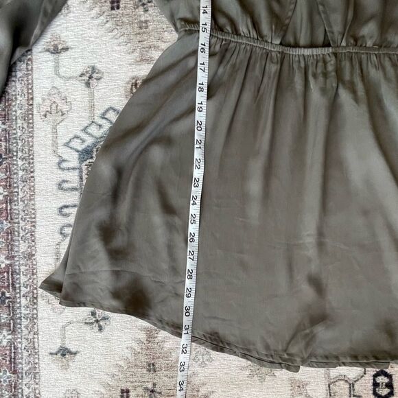 Tobi casual minidress olive green size large - Picture 5 of 9